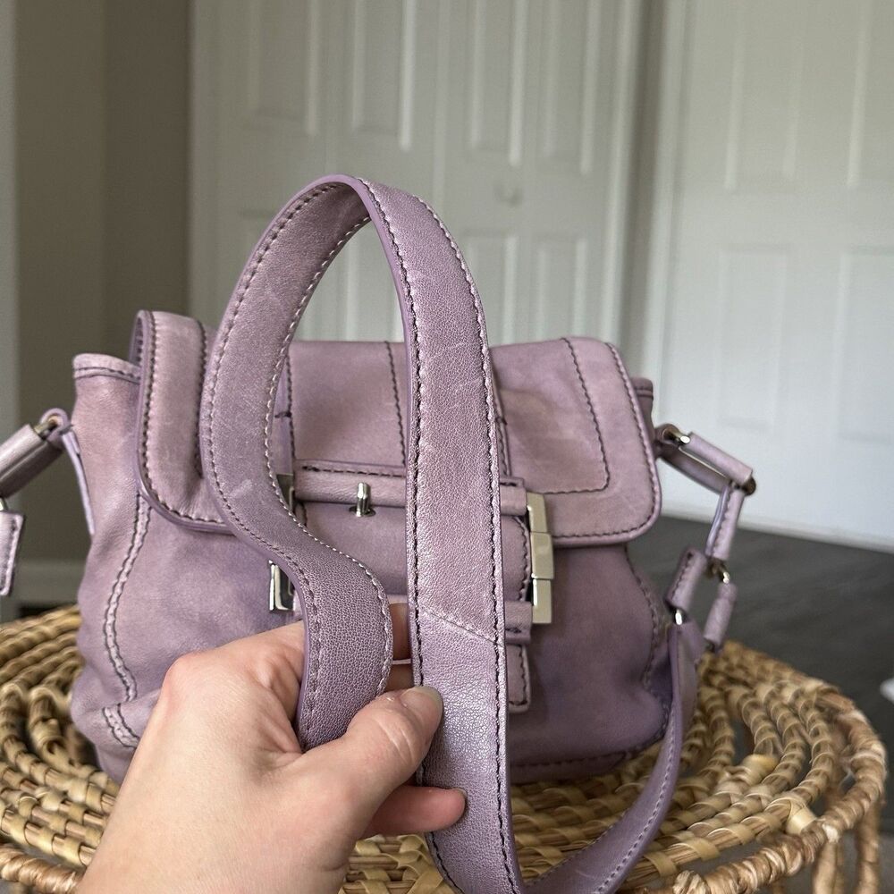 Vintage Michael Kors Camden Lilac Leather Silver Buckle Messenger Shoulder Bag - Picture 6 of 14